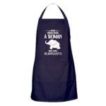 CafePress – Never Underestimate A Woman Who Loves Elephant – Kitchen Apron with Pockets, Grilling Apron, Baking Apron